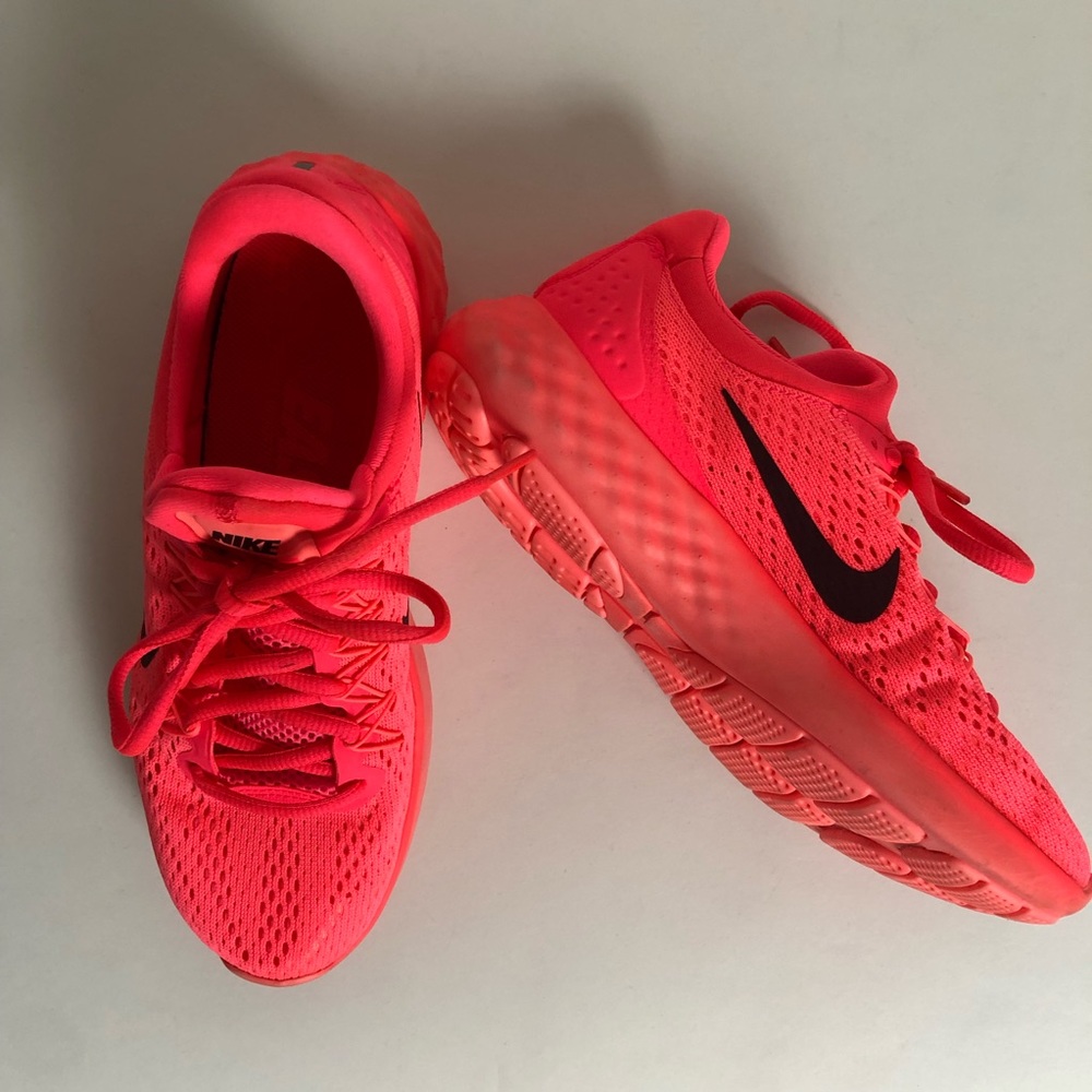 Hot Pink Nike Skyelux Size 6.5